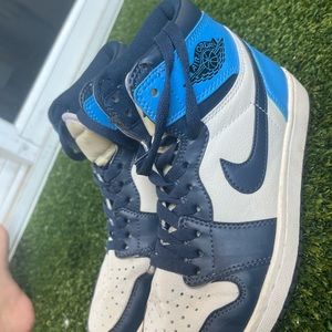 Super cute high top sneakers